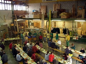 Faires Frühstück in der Holzbau-Werkstatt