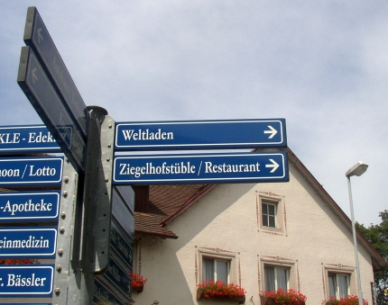 Wegweiser zum Weltladen Wegweiser zum Weltladen